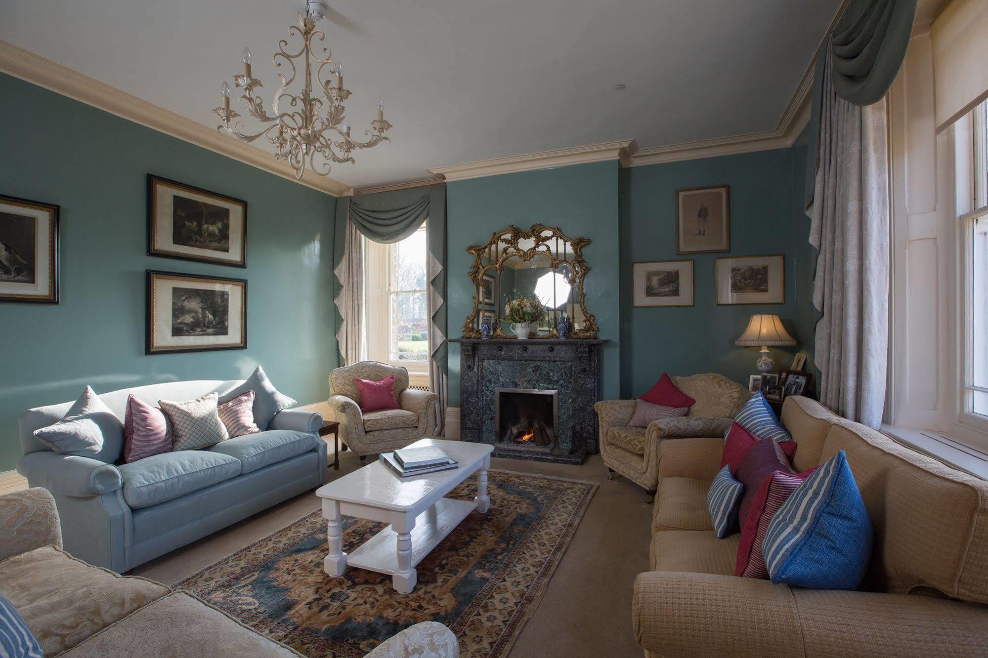 Overtown Manor Bed And Breakfast Swindon Exterior foto